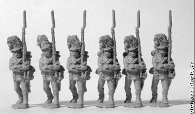 AN 12 Grenadiers hongrois en marche d'attaque